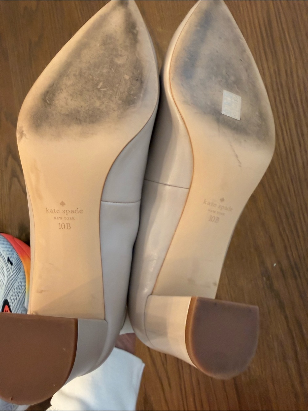 kate spade Nude/Light Cream Pointed-Toe Flats sz 10 - Picture 6 of 7